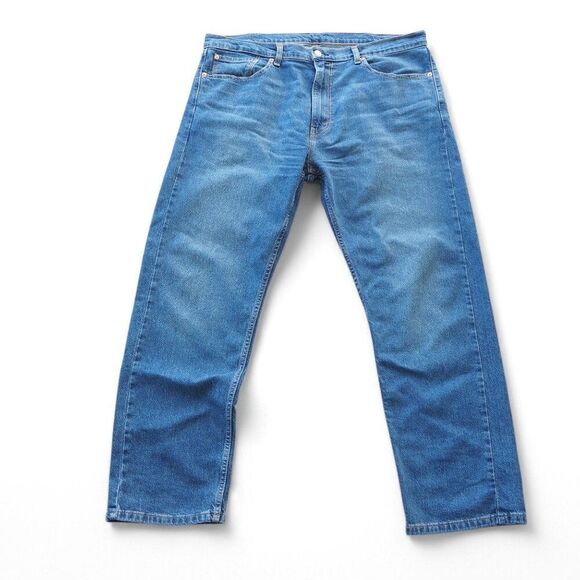 Levi Strauss & Co 505 Relaxed Fit Medium Wash Straight Leg Jeans Men's 40 x 30 - Picture 1 of 11